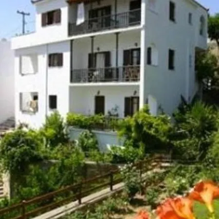 Vardiola Apartman Szkópelosz